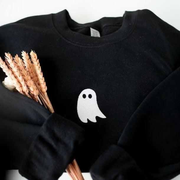Custom Embroidered Halloweeen Sweatshirts For Couples, Halloween Cute Ghost Couples Embroidered Sweatshirt, Couple Ghost Halloween Sweater