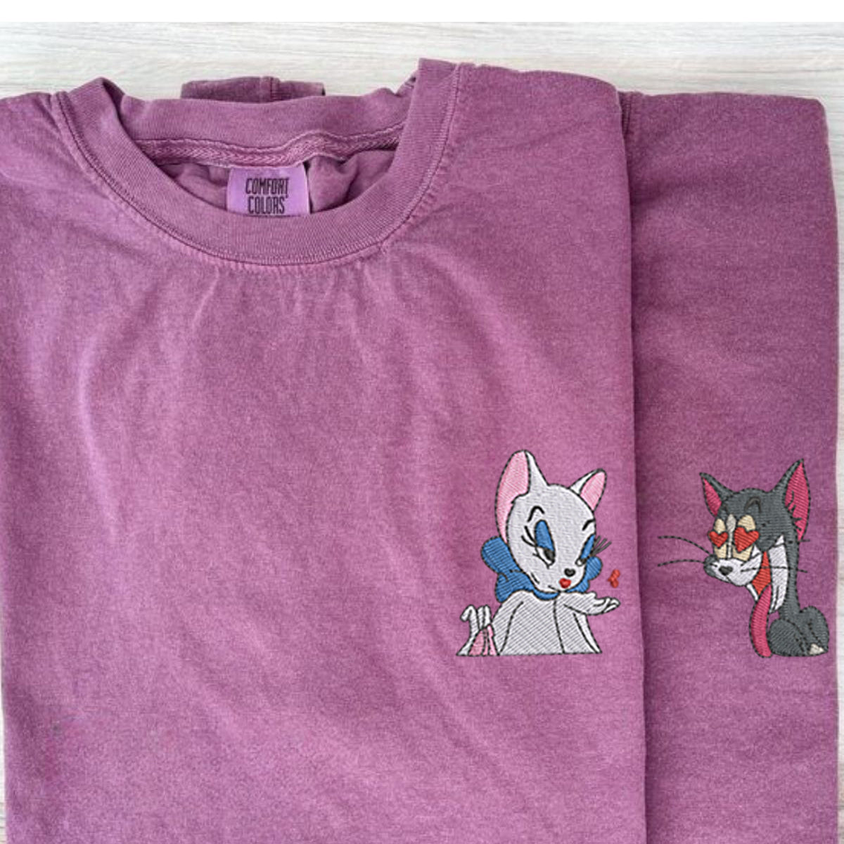 Custom Embroidered Cartoon Cat Love Matching T-shirts for Couples