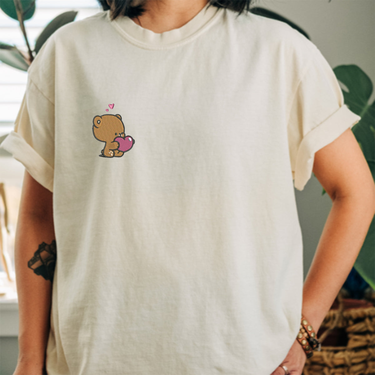 Custom Embroidered Cute Loving Bears Valentine Matching T-shirts for Couples
