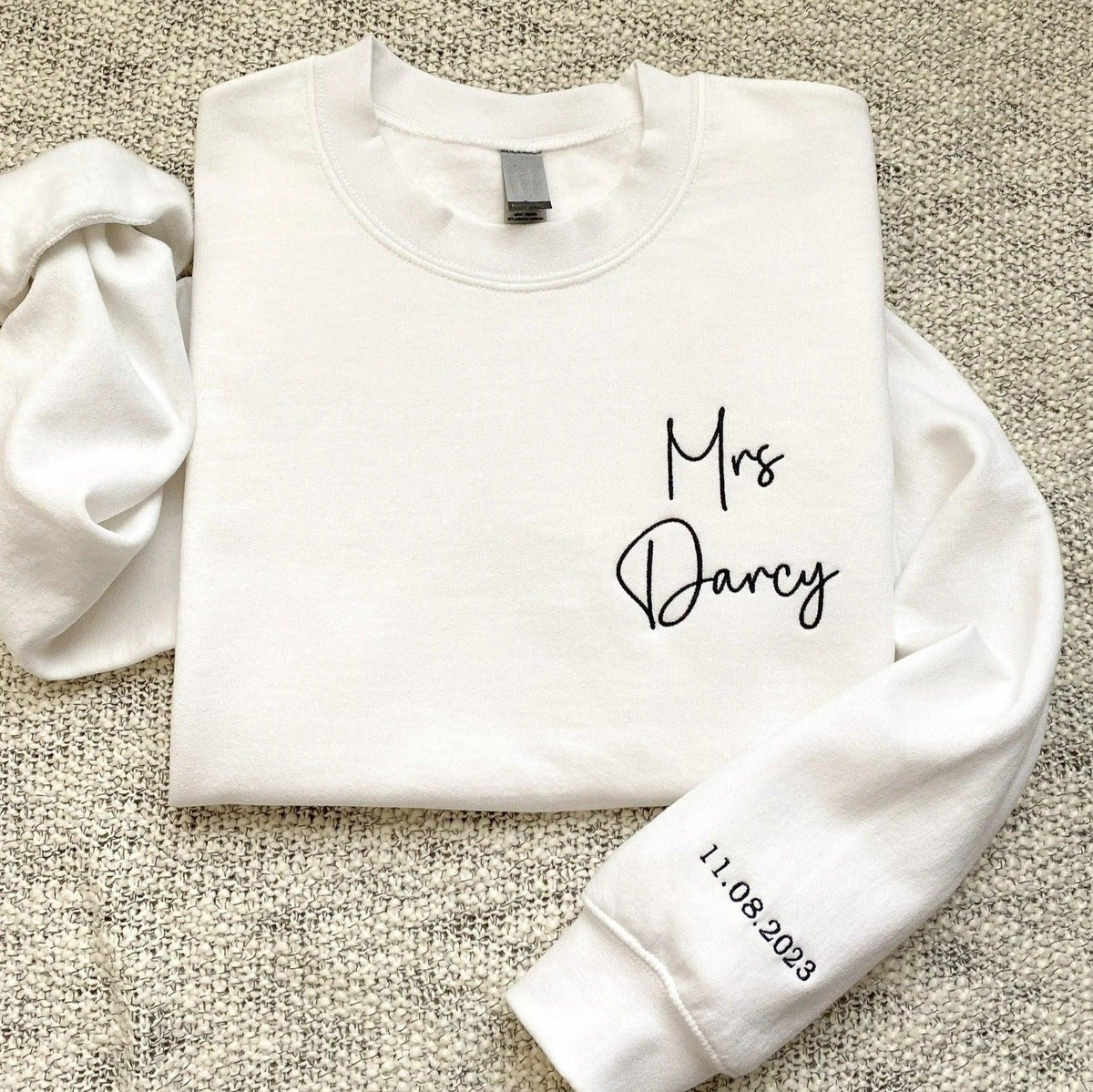 Custom Embroidered Mr Mrs Last Name Embroidered Couple Matching Sweatshirt Hoodie